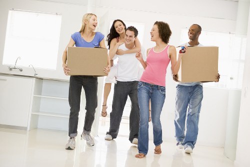 Flat removals in Holborn with movers planning a Central London apartment move