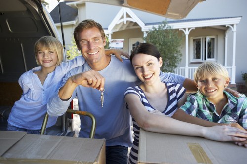Free quote policy with clear pricing options for Holborn Storage